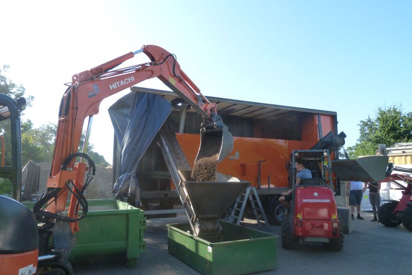 Heating the soil to reduce the number of Japanese Knotweeds